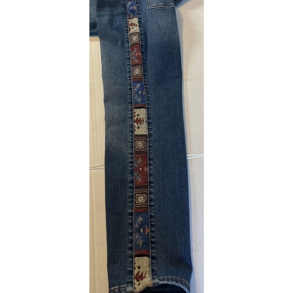 Judy Blue Jeans Women’s 13/31 Aztec Stripe Relaxed Fit Mid Rise Stretch Denim - Picture 10 of 11
